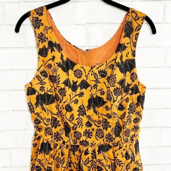 Modcloth Orange & Black Halloween Spooky Spider and Bat Print Cotton Dress NWT - Picture 6 of 12